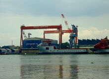 ꯐꯥꯏꯜ:Cochin Ship Yard Cranes.JPG