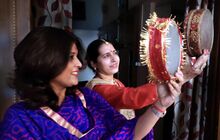 ꯐꯥꯏꯜ:KarvaChauthMoon1.jpg